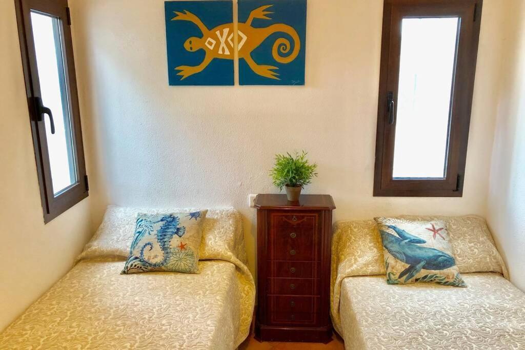 Gatu Premium Villa Lurberri Piscina Privada, 4 Dormitorios, 2 Banos, Parking , Jardines, " Preferente Mayores De 25 Anos Y Familias " In Y Barbacoa Чиклана-де-ла-Фронтера Экстерьер фото