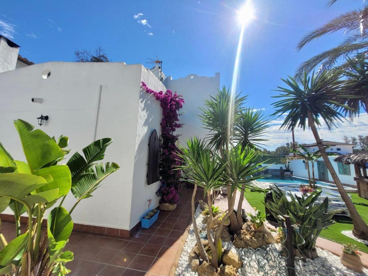 Gatu Premium Villa Lurberri Piscina Privada, 4 Dormitorios, 2 Banos, Parking , Jardines, " Preferente Mayores De 25 Anos Y Familias " In Y Barbacoa Чиклана-де-ла-Фронтера Экстерьер фото